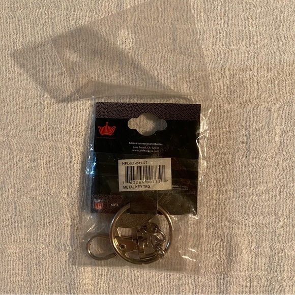 -NFL Tampa Bay Buccaneers Key Ring - Picture 2 of 2